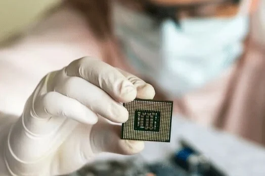 ASML построила новейшую машину для производства чипов ASML построила новейшую машину для производства чипов