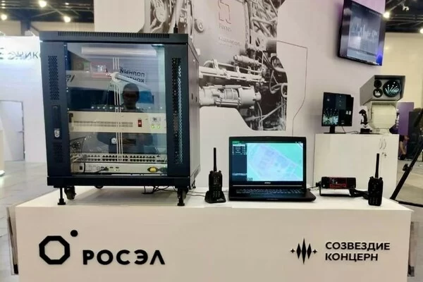 «Росэлектроника» впервые представляет базовые станции для DMR-сетей нового поколения «Росэлектроника» впервые представляет базовые станции для DMR-сетей нового поколения